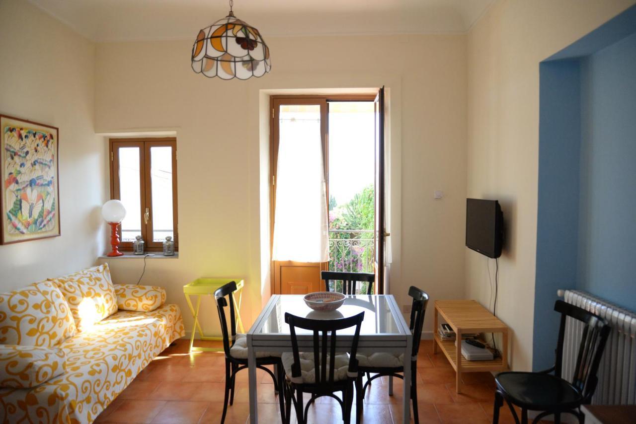 Casa Naumachie Relax In A Safe And Wonderful Place Таормина Екстериор снимка